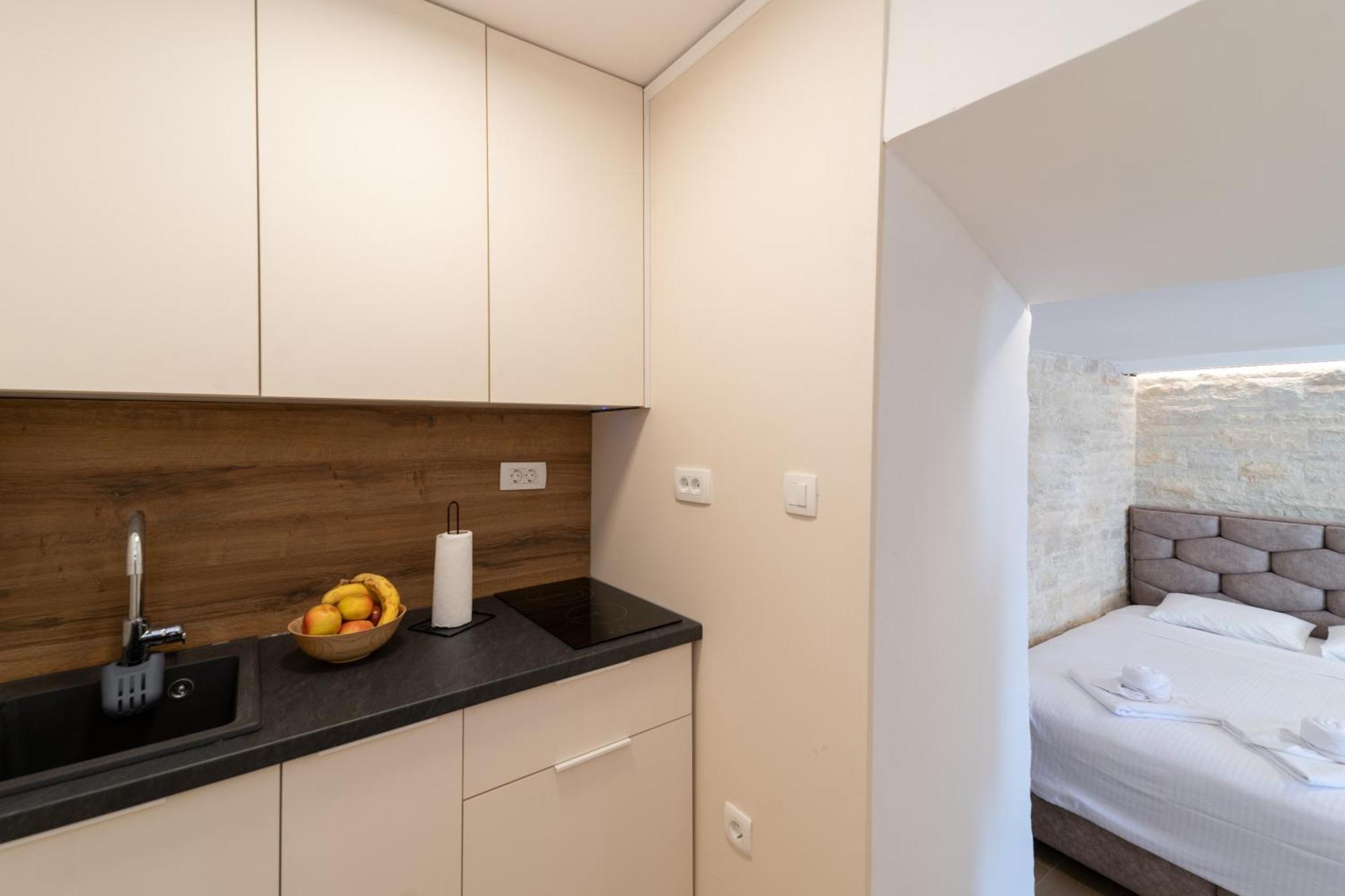 Christian Studio Apartments Umag Extérieur photo