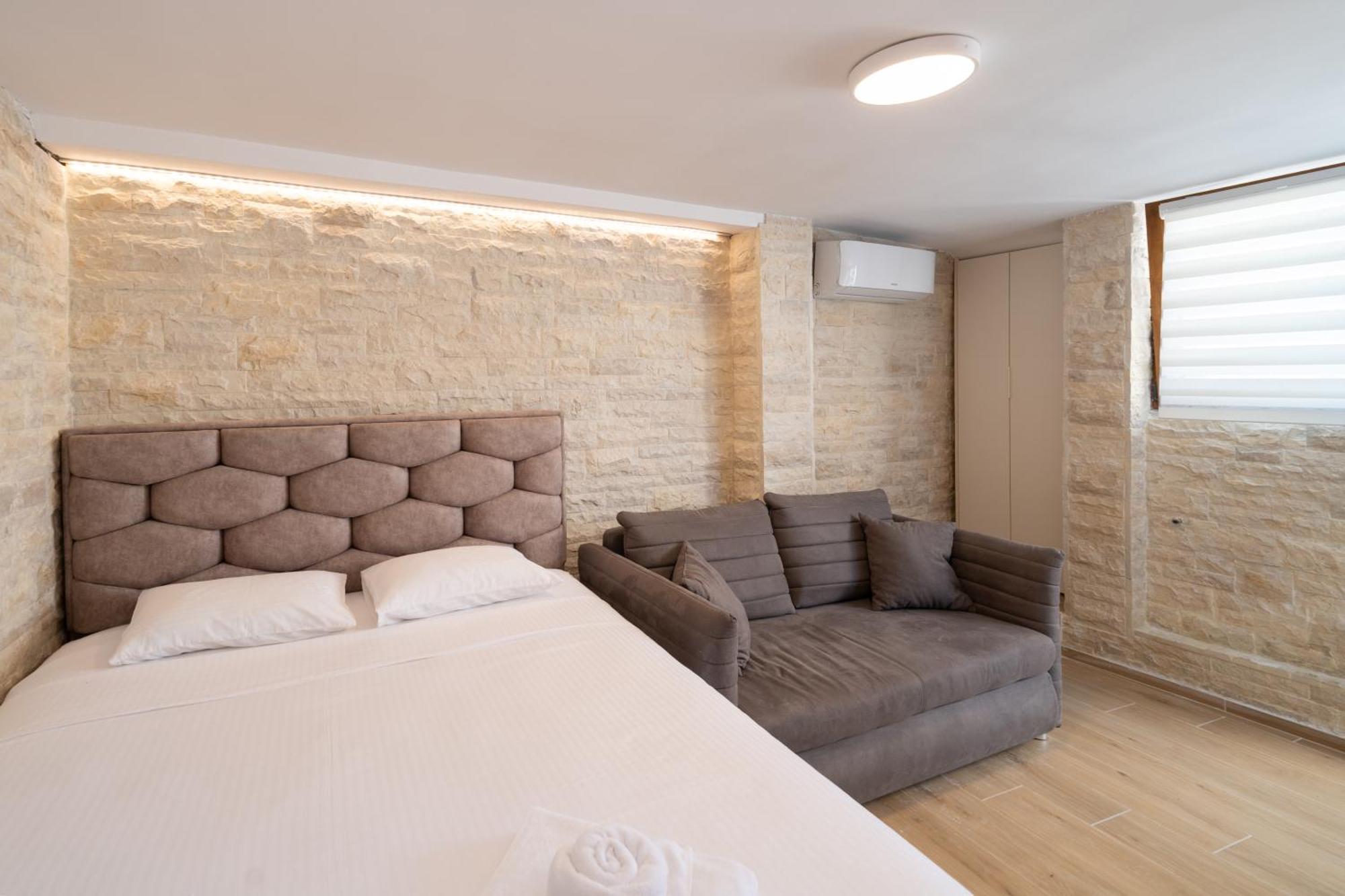 Christian Studio Apartments Umag Extérieur photo