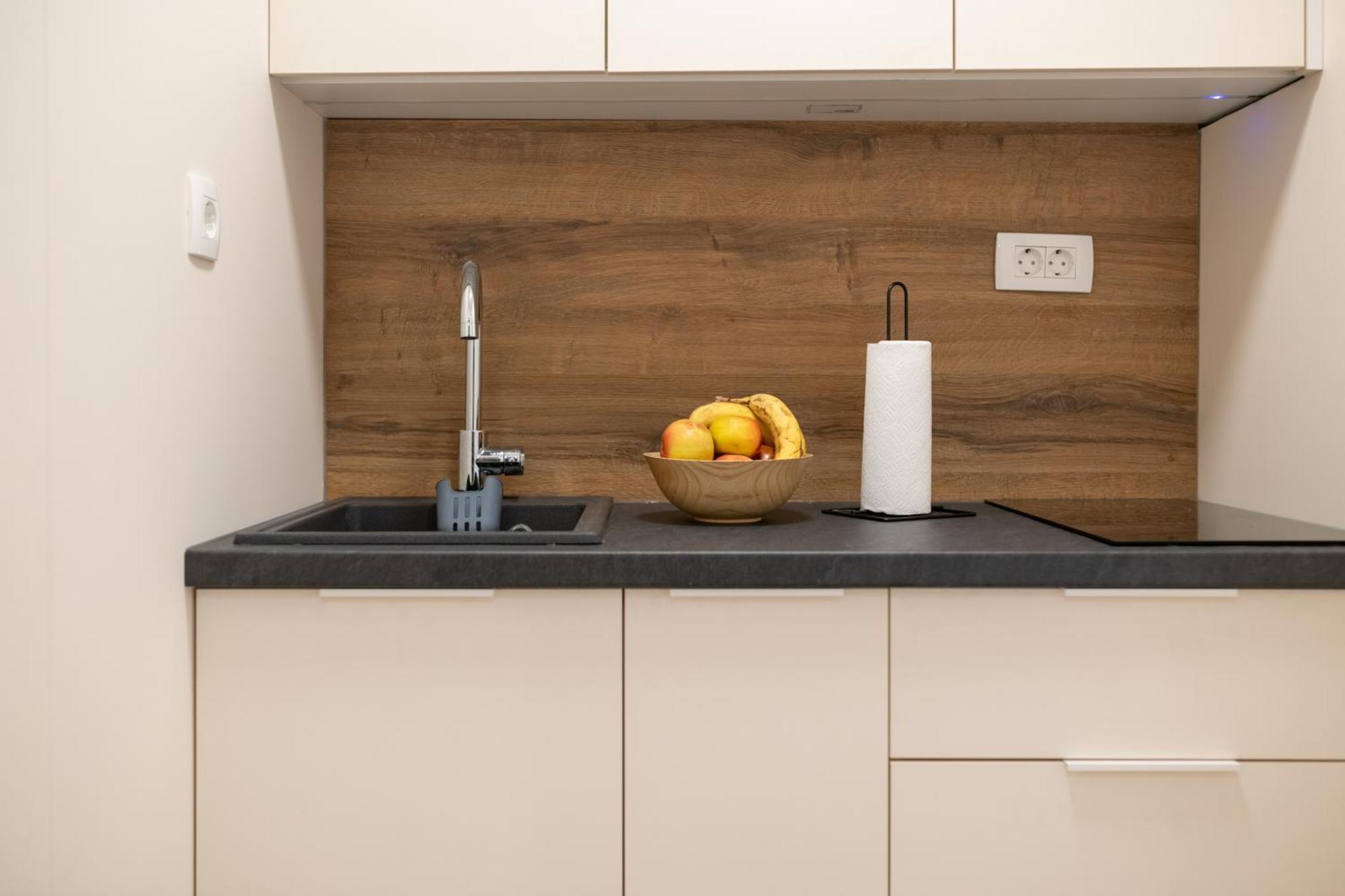 Christian Studio Apartments Umag Extérieur photo