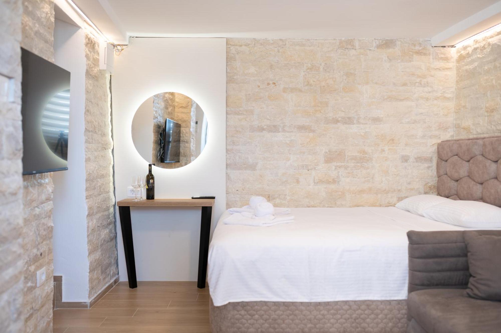 Christian Studio Apartments Umag Extérieur photo